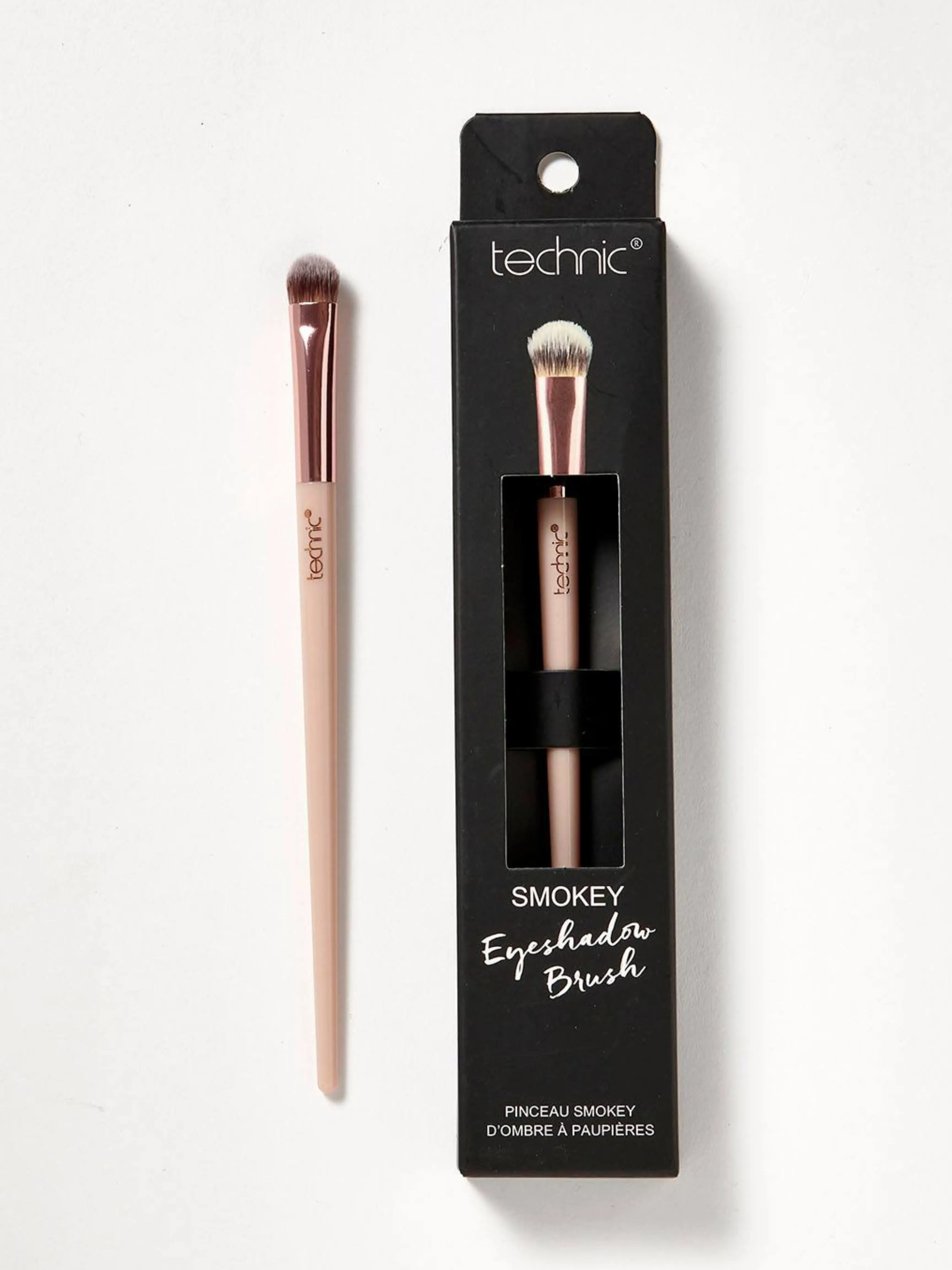 Technic Smokey Eyeshadow Brush
